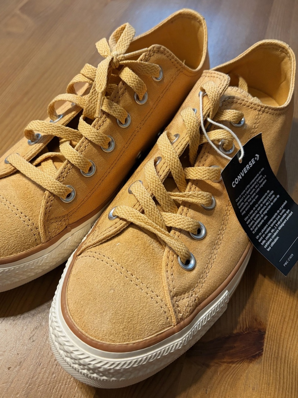 Converse Chuck 70 Ox Low Top Unisex Sneakers Gold Tan Suede Canvas Men’s 8 Women